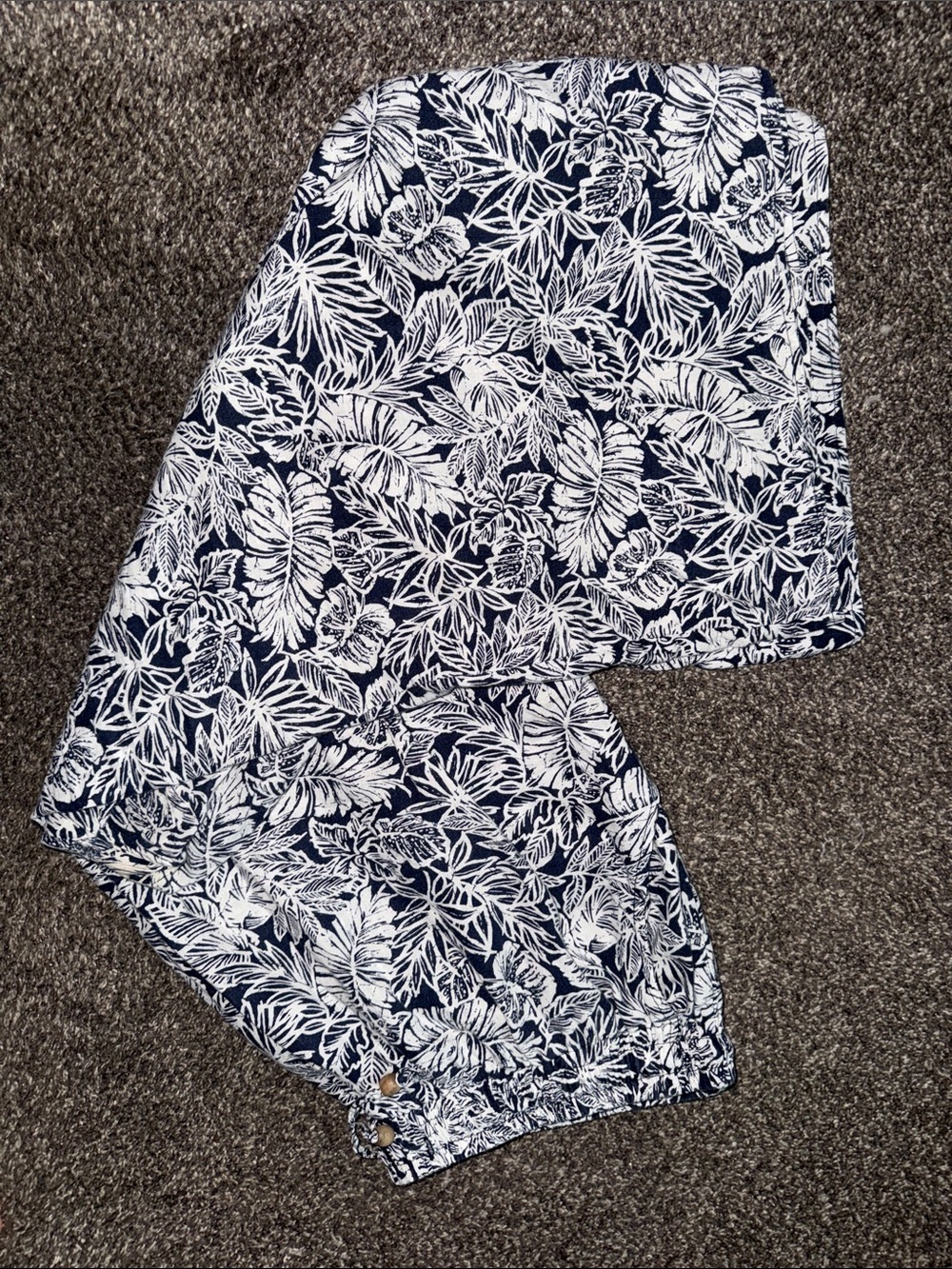 Women’s Navy and White Palm Frond Linen Blend Drawstring Wide Leg Capris